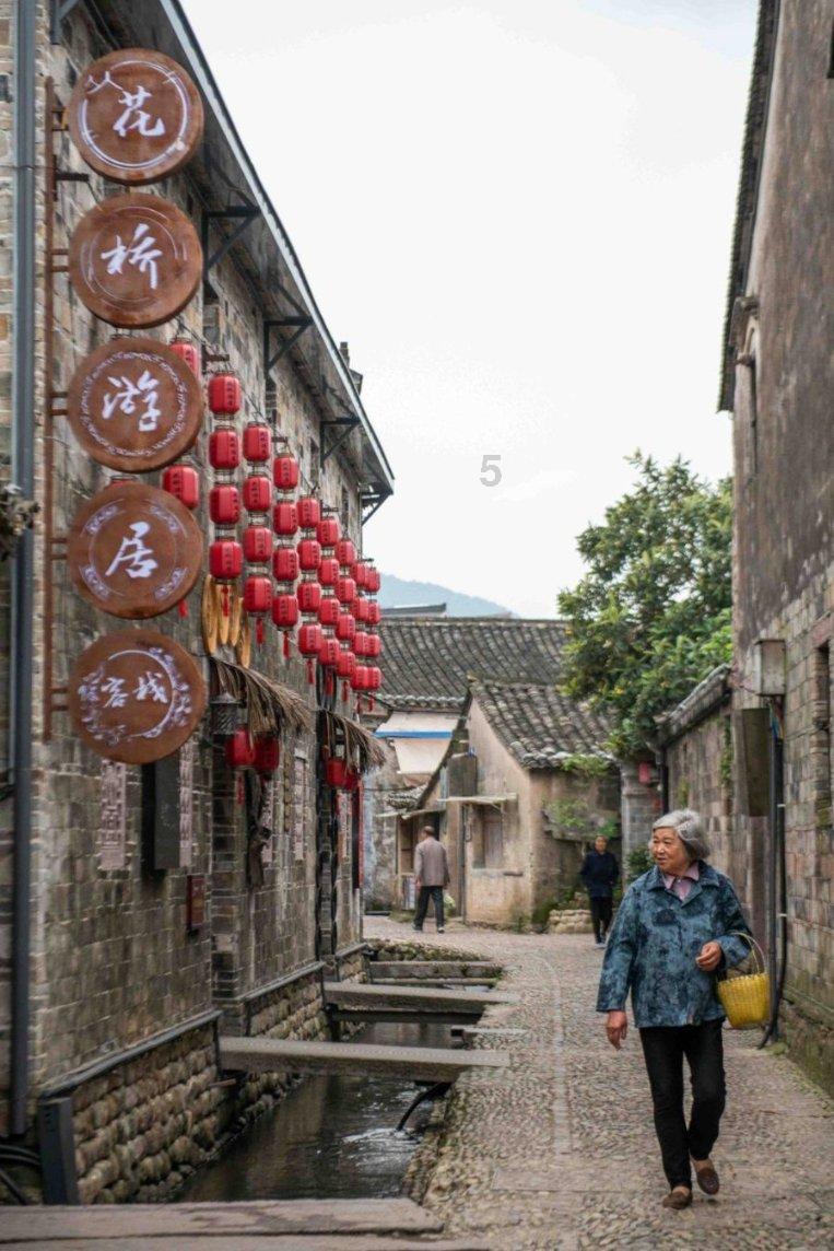 扭亏！中国电影去年预盈最高3亿元，信用减值损失超2亿元